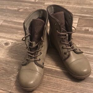 Guess studded combat boots NWOB